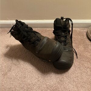 Keen Men's Black and Brown High-Top Boots brand new